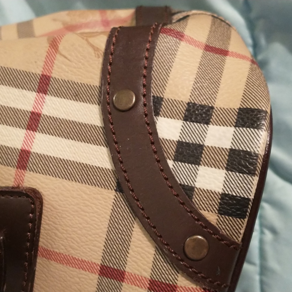 AUTHENTIC -BURBERRY HANDBAG ( FREE BONUS BAG) - Picture 5 of 16